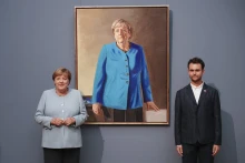 „Tollba mondta?” Angela Merkel sokakat meglepett, amikor kiválasztotta, ki fesse meg a Kancellárgalériába szánt portréját