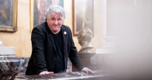 Bocsánatot kért a tescós dolgozóktól, de újra nekiment Ókovács Szilveszternek Keveházi Gábor
