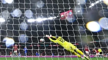 Kölcsönadta magyar válogatott kapusát az FC Barcelona