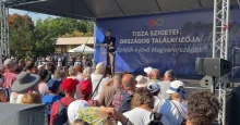 Magyar Péter minél több Tisza Sziget-tagot szeretne bevonni a politikai munkába, de az államigazgatás „más tészta”