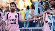 Lionel Messi megint megúszott egy piros lapot, ütésért sem állították ki + videó