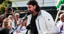 Puzsér Róbert nekiment Magyar Péternek: A magyarság nem új bántalmazókat igényel