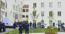 Rendőrőrs lett Hitler szülőházából - megsemmisítették a lebontott téglákat, nehogy elvigyék a relikviagyűjtők