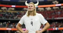 Erling Haaland majdhogynem kopaszra nyíratta magát