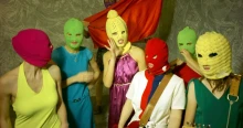A Pussy Riot egyik volt tagja azt állítja, zsarolással beszervezte az FSZB