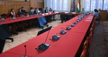 Kanadai–magyar kettős állampolgárt jelölt a Tisza az NVVH élére, egy pályázó máris visszalépett