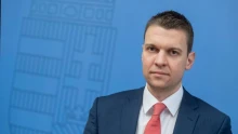 Menczer Tamás elárulta, ki volt „bunkó”, amikor Kövér László nem nyújtott kezet az Országgyűlés alelnökének