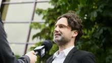 Újabb szintet lépett a kézfogási botrány: Havasi Bertalan szerint Kőszegi Krisztián volt neveletlen Kövér Lászlóval