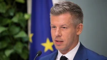 Magyar Péter felszólította az előző rendszer milliárdos haszonélvezőit, hogy kövessék a Duna Aszfalt példáját