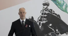 Milliárdos számla: ennyit költöttek a Honvédelmi Minisztérium miniszteri szobáinak felújítására