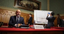 Sárvári Nicholas: Elfogadhatatlan, hogy nincs bizalom a közintézményekben