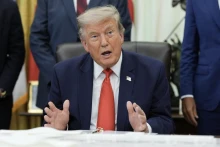 Trump azzal csapna oda Kanadának, hogy új nevet ad az Ontario-tónak