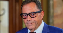 "Van ennél lejjebb?" - Pócs János ÁVH-s propagandát emlegetve kérte számon Magyar Pétert és Orbán Anitát