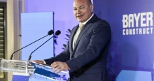 Csődeljárás a Bayer Constructnál: hatalmas ütést kaphat az egyik leggazdagabb magyar vagyona