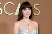 Dakota Johnson az alvás koronázatlan királynője, akár 14 órát is képes ágyban tölteni