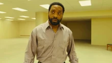 Megvan, hogy mikor kerül fel az HBO Maxra az év egyik horrorszenzációja, a Backrooms – Hátsó szobák