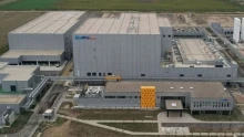 Óriási dolog készül Debrecenben, döntöttek az ázsiai tulajok: átépítik a nagy akkugyárat, rengeteg pénzt fog hozi nekik – a gödi Samsung és a BMW azonnal lecsapott rá
