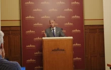 Politikai és személyi felelősöket ígér az MNB-botrányban a parlamenti vizsgálóbizottság tiszás elnöke, de még nem tudja, Matolcsyékat mikor hallgatják meg