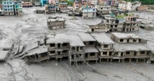 1500 eltűntet, köztük 800 külföldi állampolgárt keresnek a villámárvíz után Nepálban és Tibetben