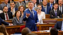 Magyar Péter felszólította a Fideszt: neveljék meg Pócs Jánost, vagy távolítsák el az Országgyűlésből