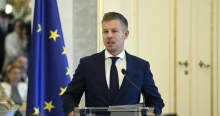 Magyar Péter nem lassít: Áder János alapítványának és az MCC-nek is vége