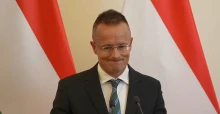 Szijjártó Péter kihátrált a Telex ellen indított peréből
