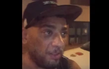 „Tartóztassanak már le!” – a Fekete Vonat körözött énekese egy rendőrkapitányság előtt készített videót