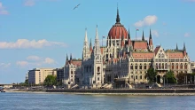 Tisza-kormány: záporoznak a kormány döntései, megvan az elszámoltató biztos