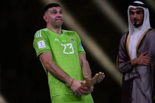 A Chelsea leigazolta az argentinok obszcén kapusát, Emiliano Martínezt