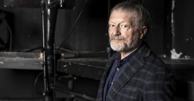 Hegedűs D. Géza visszatér a Vígszínházba