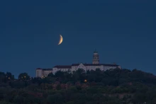 Holdfogyatkozás a Pannonhalmi Főapátsággal