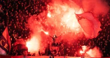 Népirtásért felelős háborús bűnöst éltető molinókat osztott meg a nagy múltú európai fociklub – fotó