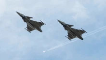 Egy Paks felé tartó gép miatt felszálltak a magyar Gripenek