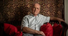 „Ez a magyar irodalom legnagyobb műve” – Déri Balázs arról, miért volt politikai lázadás Nádas Pétert olvasni, és miért van benne minden, ami fontos