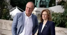 Bár a Fidesz egy része úgy csinál, mintha örülne neki, Pócs Jánosnak az MSZP szakadása jutott eszébe Navracsicsék akciózásáról