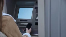 Bejelentették az ősz első nagy bankszünnapját: itt a hosszú lista arról, mi nem lesz elérhető – készülhetnek a bankolók