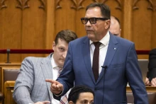 Pócs János attól tart, Navracsicsék miatt úgy járnak majd, mint az MSZP és a DK