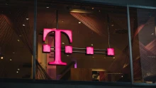 Új mobilcsomagokat vezetett be a Telekom, százezreknek kínálják ezt Magyarországon