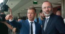Magyar Péter Budapesten tárgyalt Mafred Weberrel: Megoldás születhet a napi egymillió eurós bírságra?