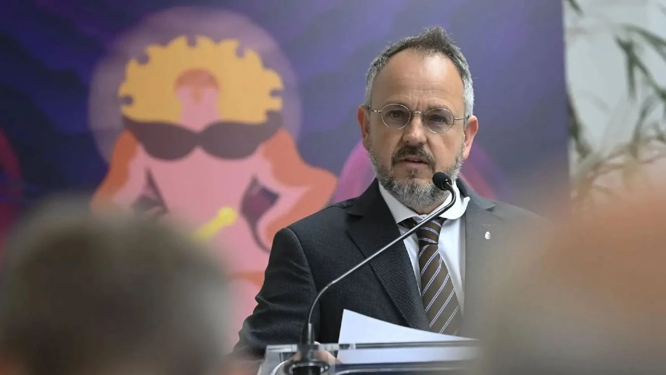 Bús Balázs