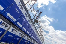 A Tisza-kormánynak van több vesztenivalója a NER-kedvenc Bayer Construct csődjátszmájában