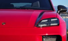 Audi gúnyában tesztelik a villanyról benzinre visszaállított új Porschét