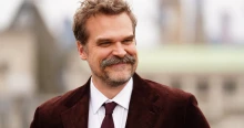 Egy 2,2 milliárdos luxusotthonban élt a Stranger Things sztárja, most mégis a kapitalizmust szapulja