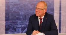 „Ennél sokkal bonyolultabb kérdés volt ez a 16 év." – Navracsics Tibor szerint a kormány nem tartja be ígéreteit