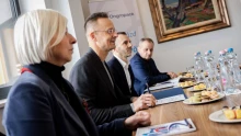 Kapitány István kirúgta Szijjártó Péter legfontosabb emberét, aki idehozta a BYD-t a BMW-t és 35 milliárd eurót – máris megvan, hol folytatja tovább – „Induljon az új fejezet”