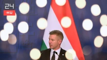 Magyar Péter: Rövidesen indulok Baka Andráshoz a Sándor-palotába