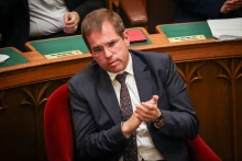 Ruff tudja, merre járt Lázár, nyílt ülésen hallgatnák meg Novák Katalint – Newscast