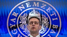 Varga Mihály jegybankelnöksége idején is dőlt a pénz a NER-es oligarchákhoz