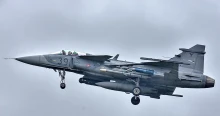 Vége a tilalomnak: Ruszin-Szendi Romulusz bejelentést tett a Gripenek kiképzéséről