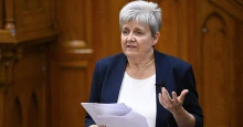 Botrány lett Vidnyánszky programjából, ami korábban a Magyar Hangot is perrel fenyegette